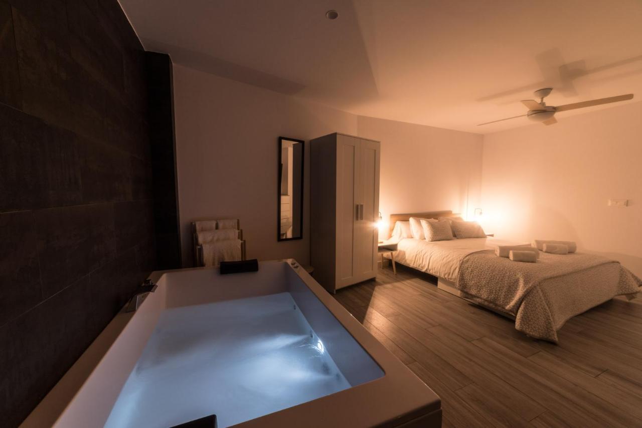 Moonkey - Apartamento Mediterraneo Con Jacuzzi Y Luz Natural Alicante Bagian luar foto